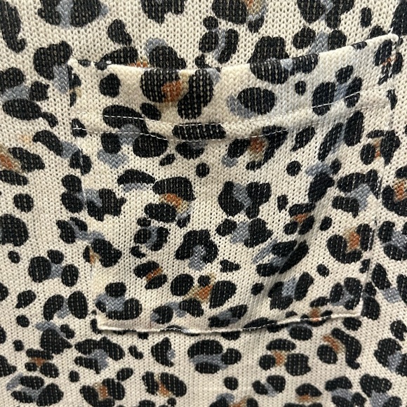 Leopard knit pocket tshirt - Picture 3 of 4